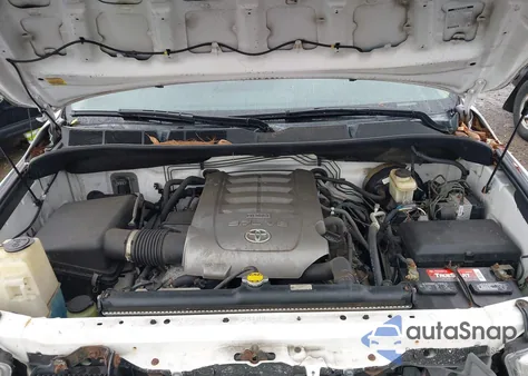 2010 Toyota Tundra Grade 5.7L V8 from USA, damaged, VIN 5TFUY5F11AX099735